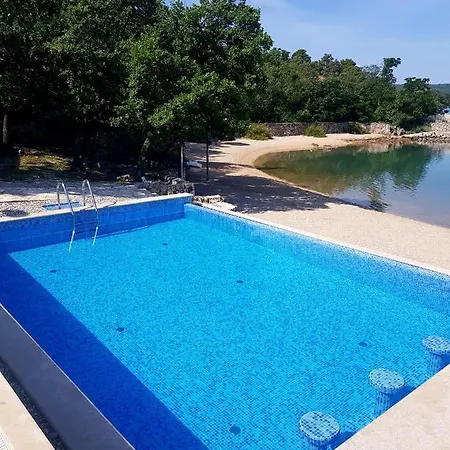 Πάρκο διακοπών Krk Mobile Homes 4*
