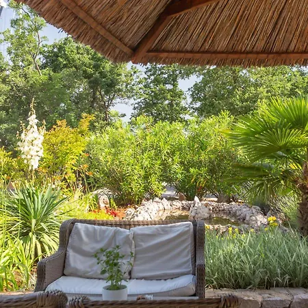 홀리데이파크 Krk Mobile Homes