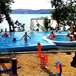 Krk Mobile Homes Parc de vacanță 4*