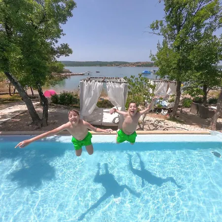 Parco vacanze Krk Mobile Homes Klimno